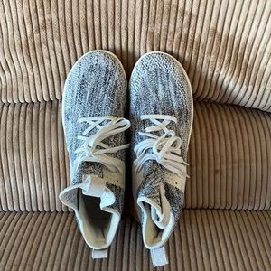 Mens Adidas sneakers size 10